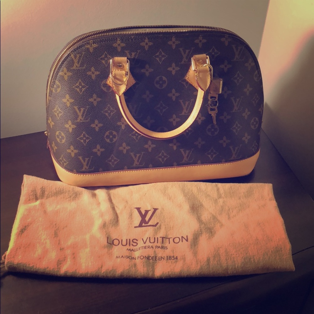 Louis Vuitton Vintage Alma